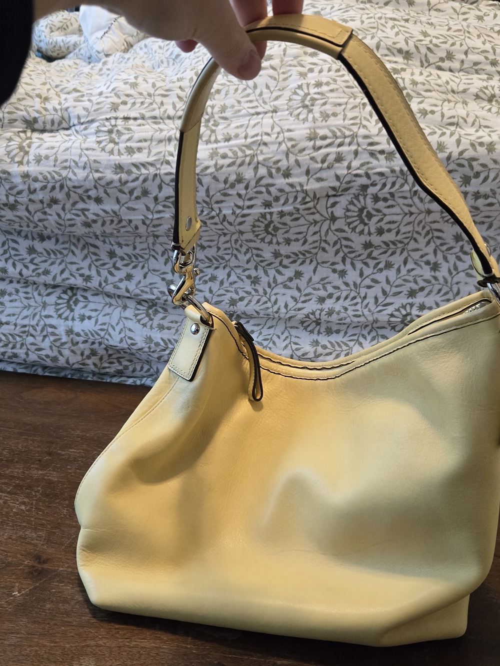 Coach Yellow Leather Shoulder Bag with Tag - Picture 7 of 13